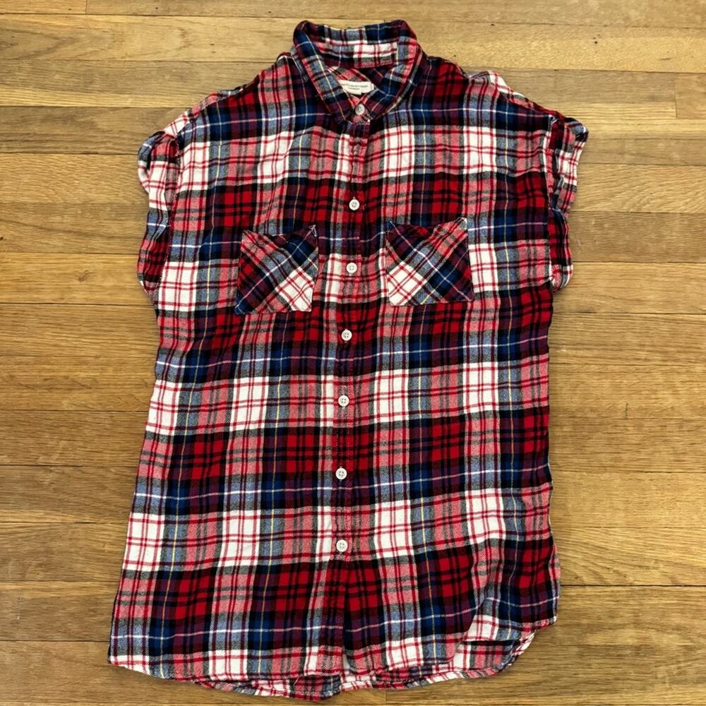 Beachlunchlounge red blue plaid button-down sleeveless shirt top size SP
b39